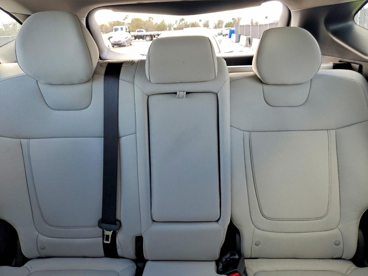 2026 HYUNDAI TUCSON SE photo 10