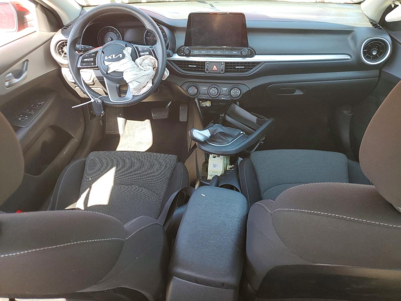 2023 KIA FORTE LXS photo 8