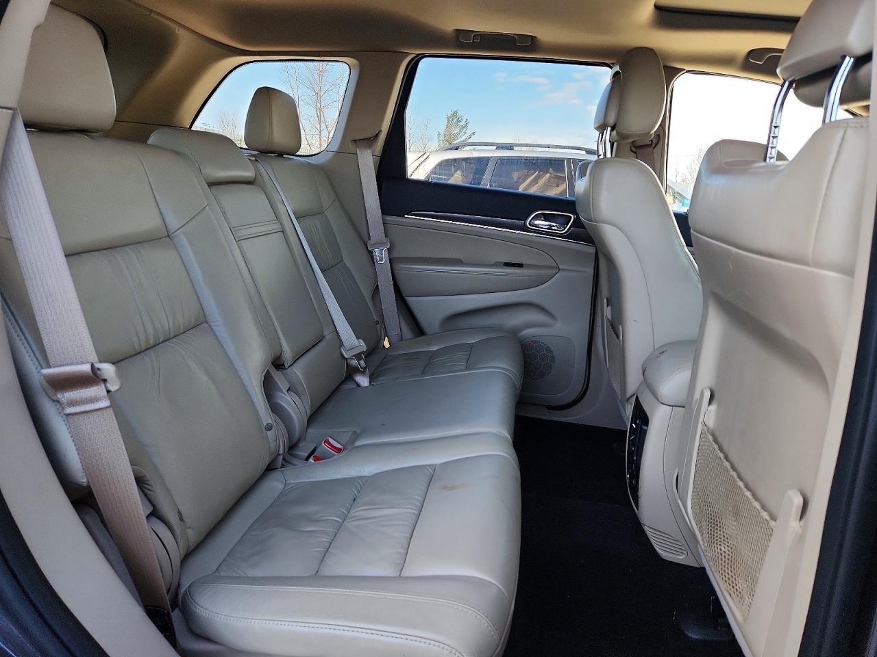 2015 JEEP GRAND CHEROKEE LIMITED photo 11