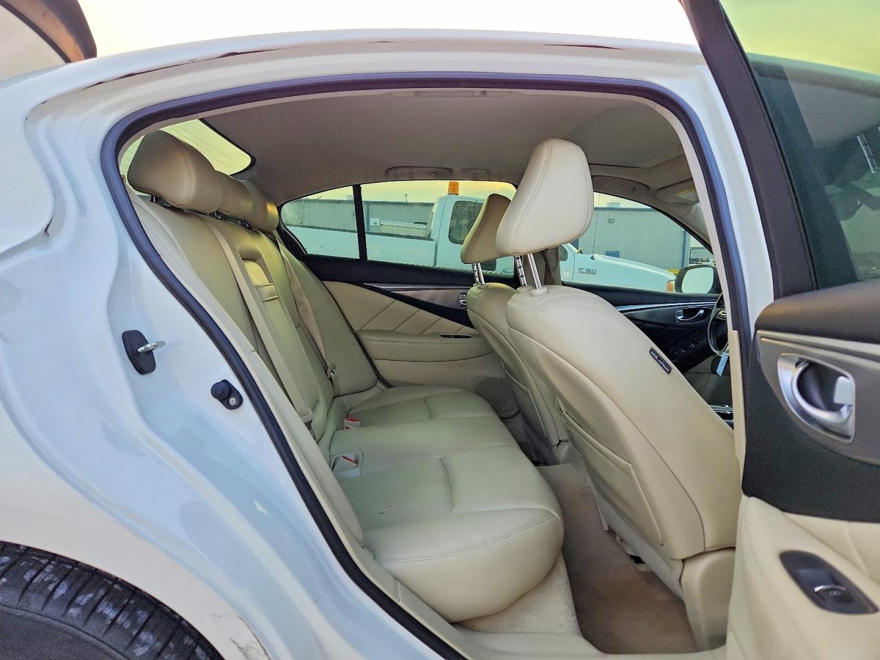 2015 INFINITI Q50 PREMIUM photo 10