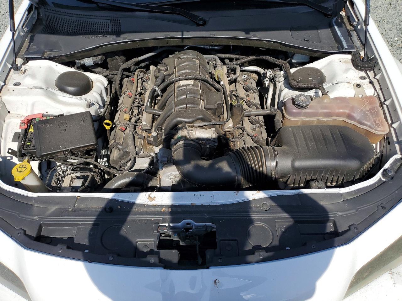 2019 CHRYSLER 300 S photo 21