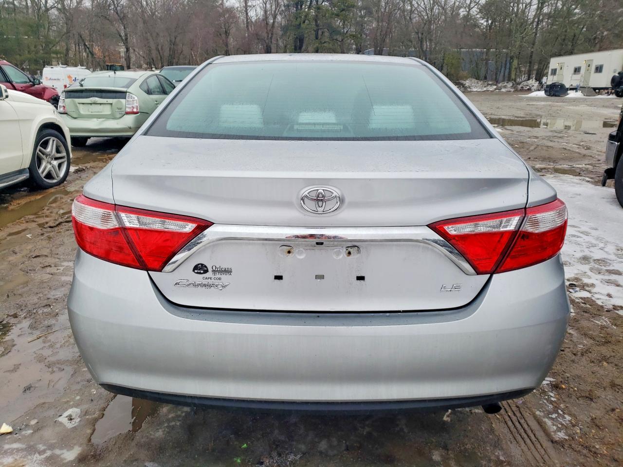 2017 TOYOTA CAMRY LE photo 6