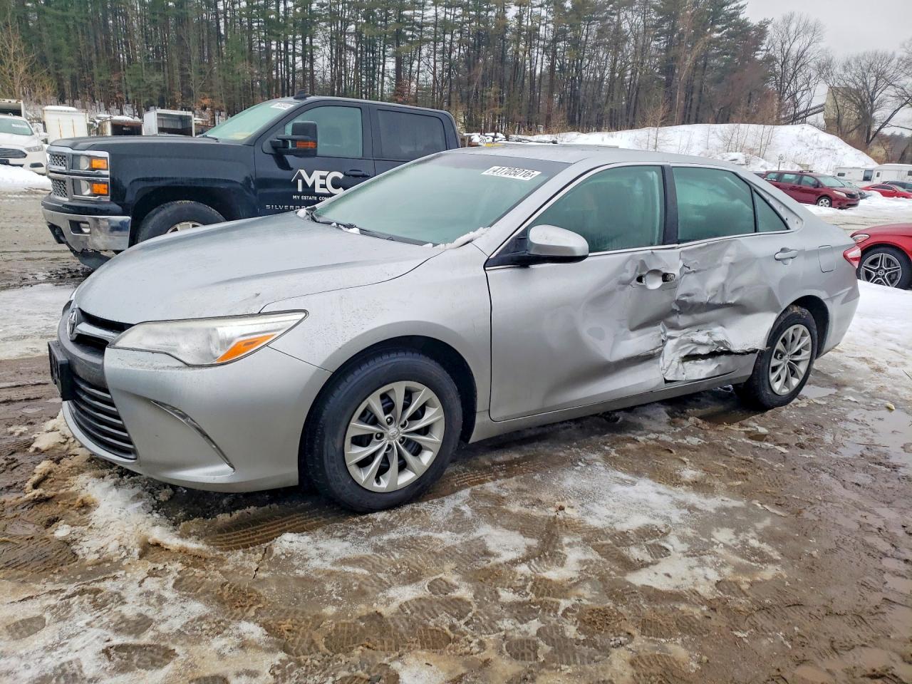 2017 TOYOTA CAMRY