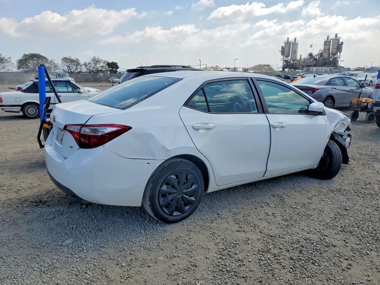 2016 TOYOTA COROLLA LE photo 5
