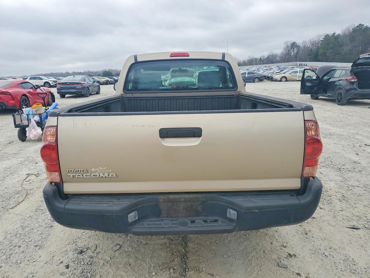 2005 TOYOTA TACOMA BASE photo 6