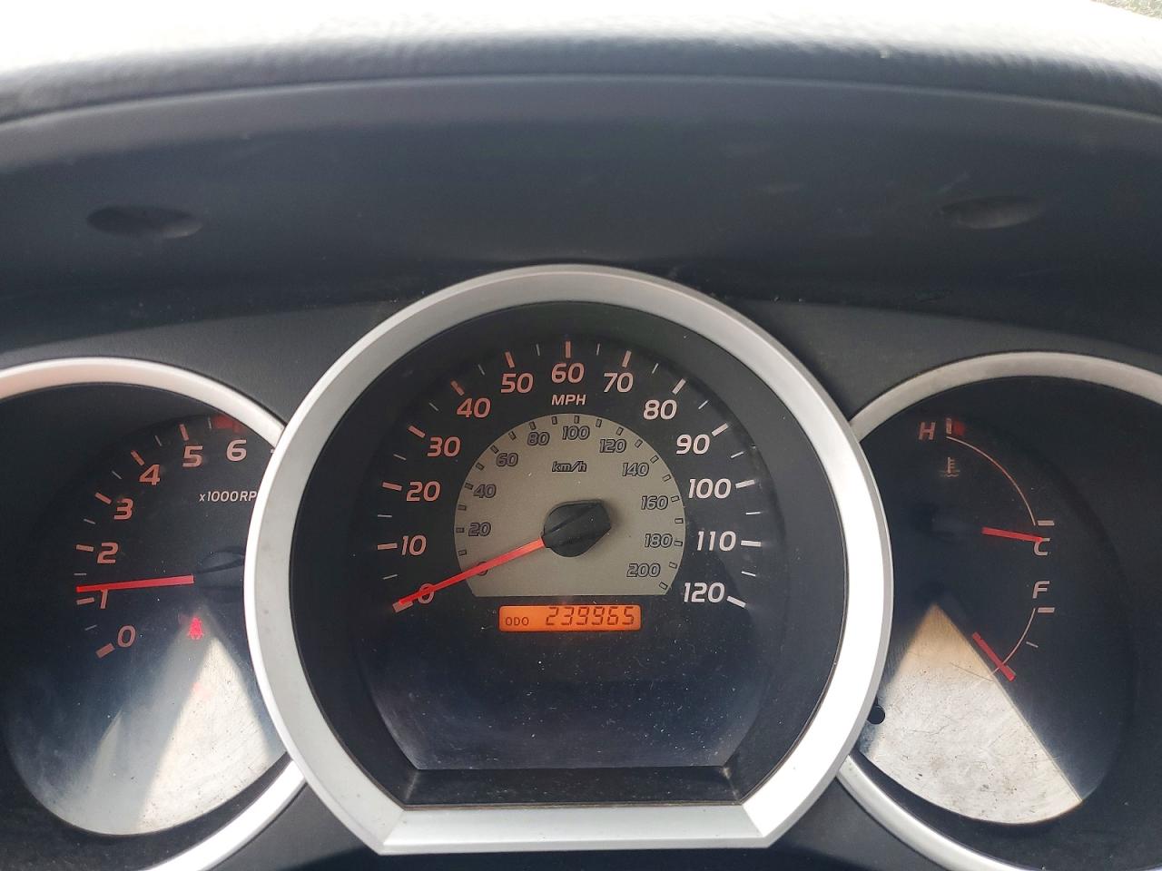 2005 TOYOTA TACOMA BASE photo 9