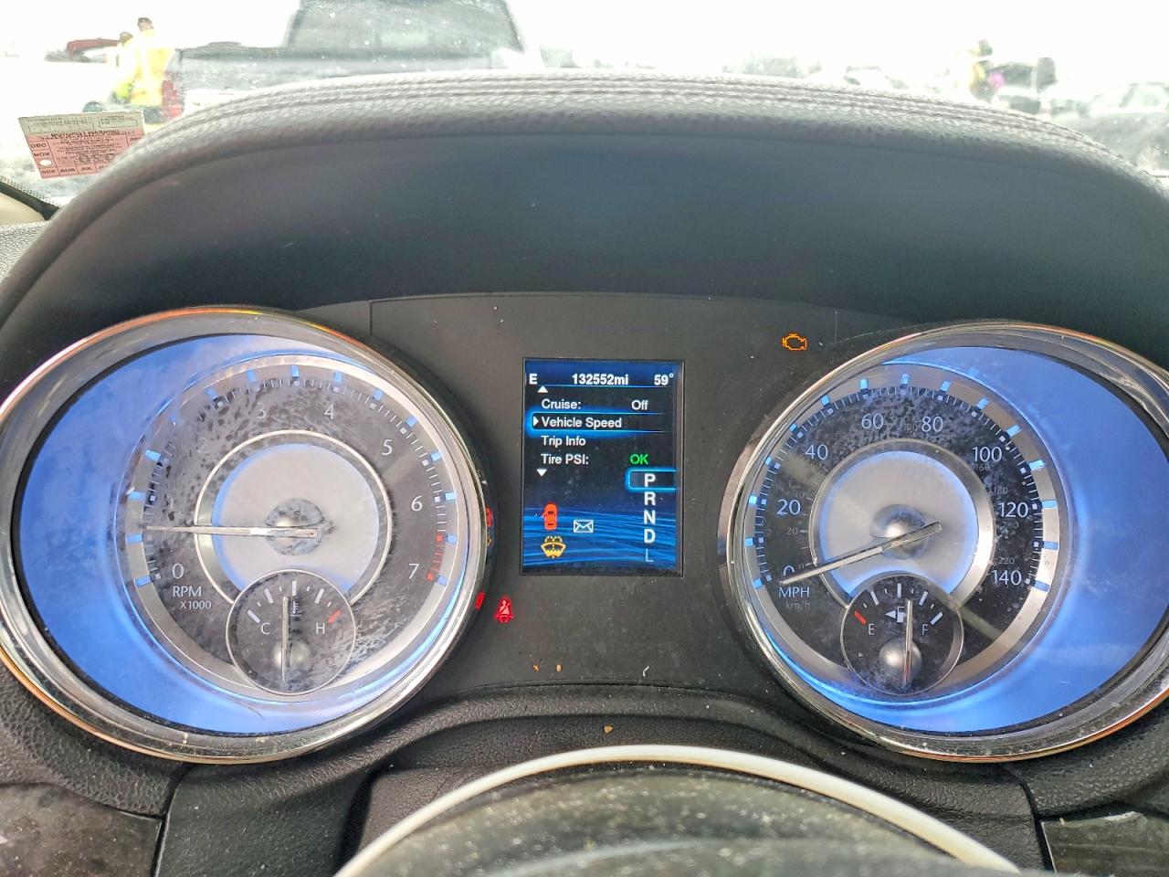 2014 CHRYSLER 300 photo 9