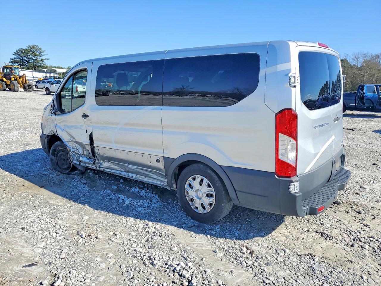 2017 FORD TRANSIT T-150 photo 3