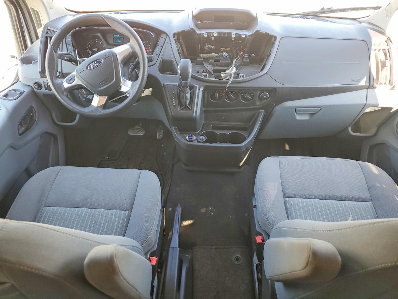 2017 FORD TRANSIT T-150 photo 15