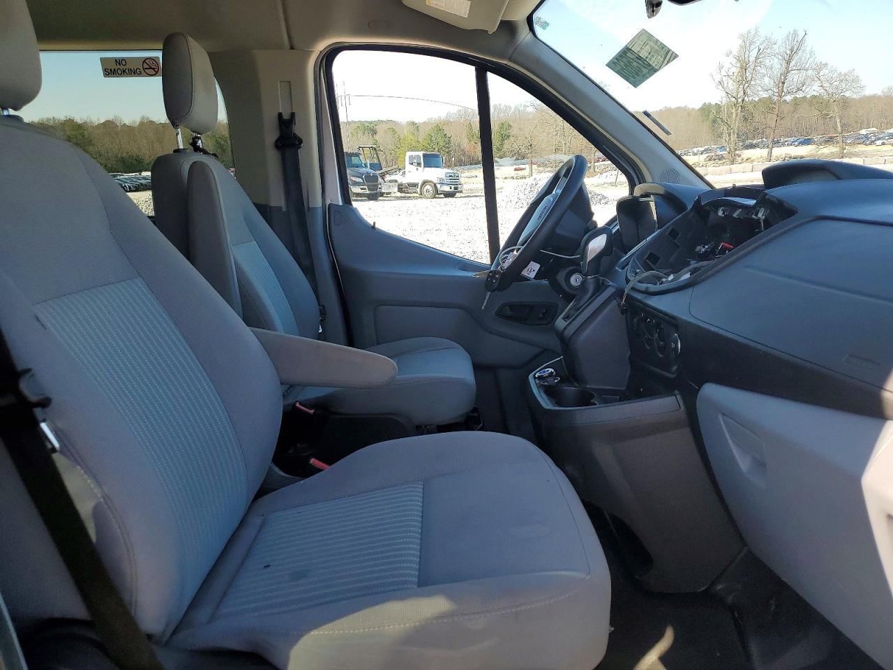 2017 FORD TRANSIT T-150 photo 13