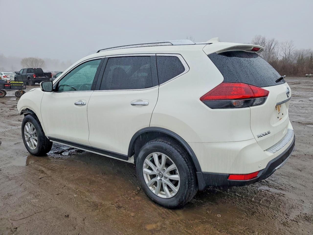 2020 NISSAN ROGUE SV photo 2