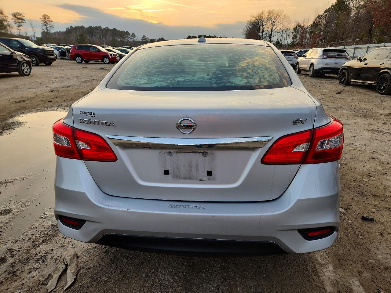 2018 NISSAN SENTRA SV photo 11