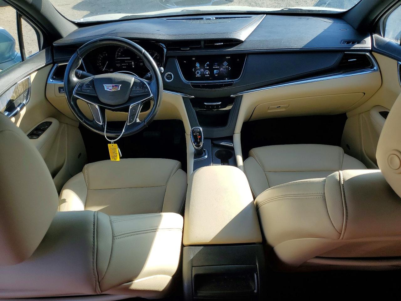 2019 CADILLAC XT5 photo 8