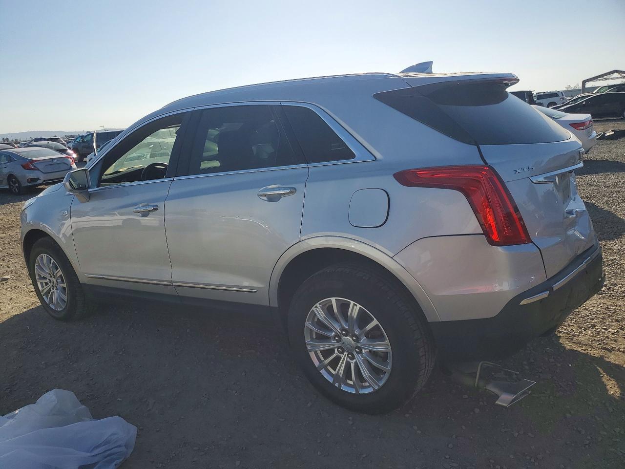 2019 CADILLAC XT5 photo 2