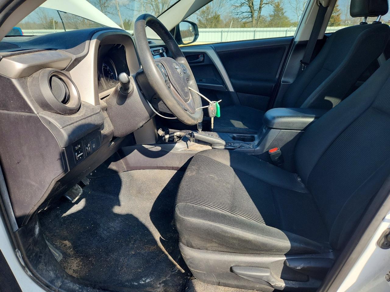 2017 TOYOTA RAV4 LE photo 7
