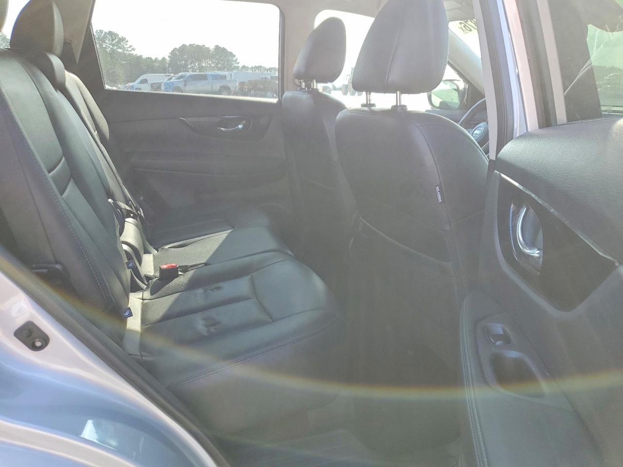 2018 NISSAN ROGUE S photo 31