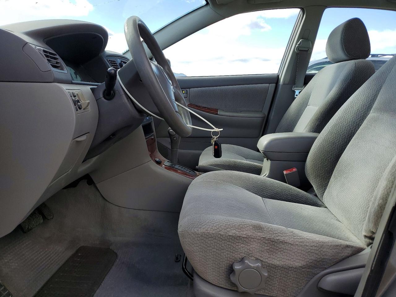 2003 TOYOTA COROLLA LE photo 7