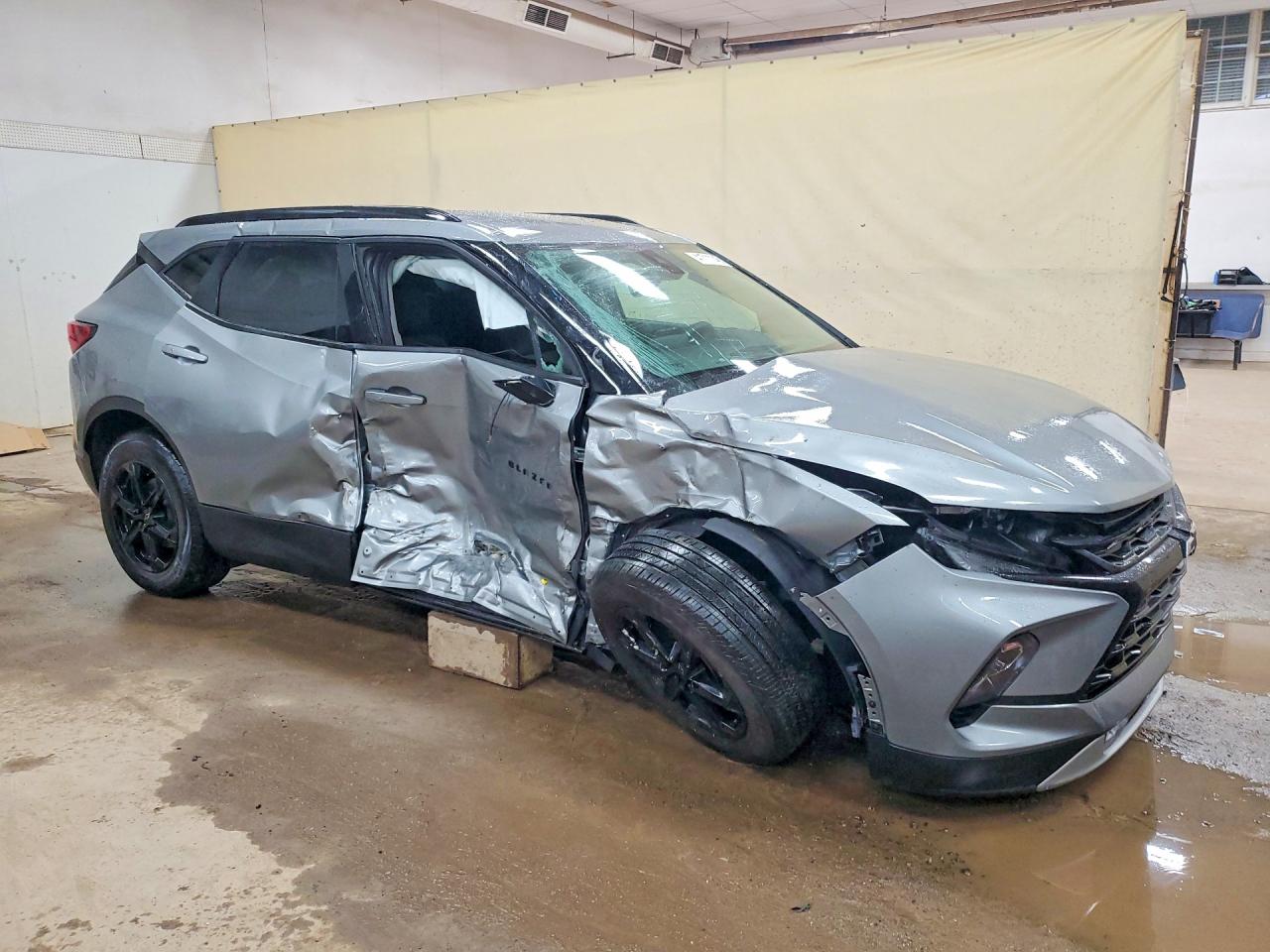 2025 CHEVROLET BLAZER 2LT photo 4