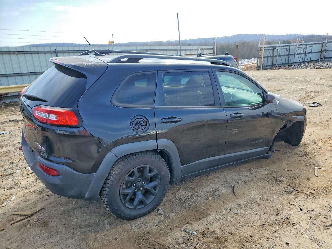 2015 JEEP CHEROKEE TRAILHAWK photo 3