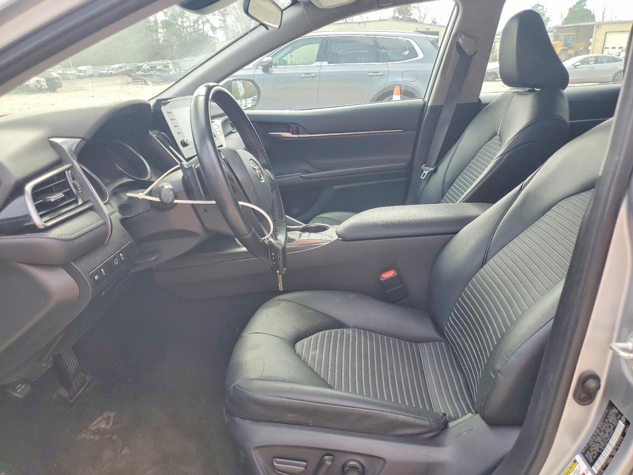 2023 TOYOTA CAMRY SE photo 19