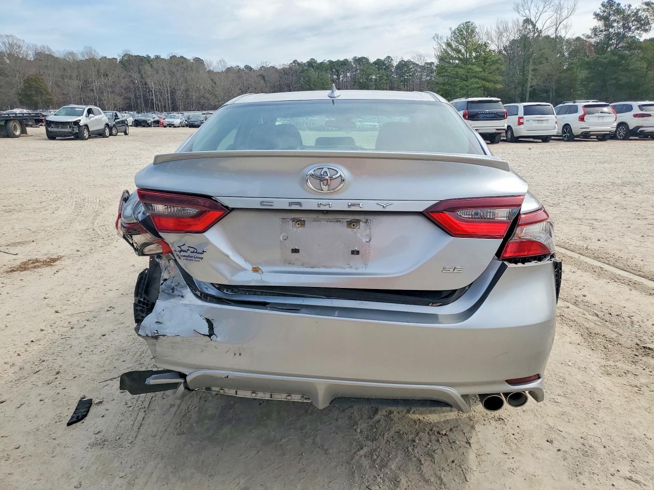 2023 TOYOTA CAMRY SE photo 16