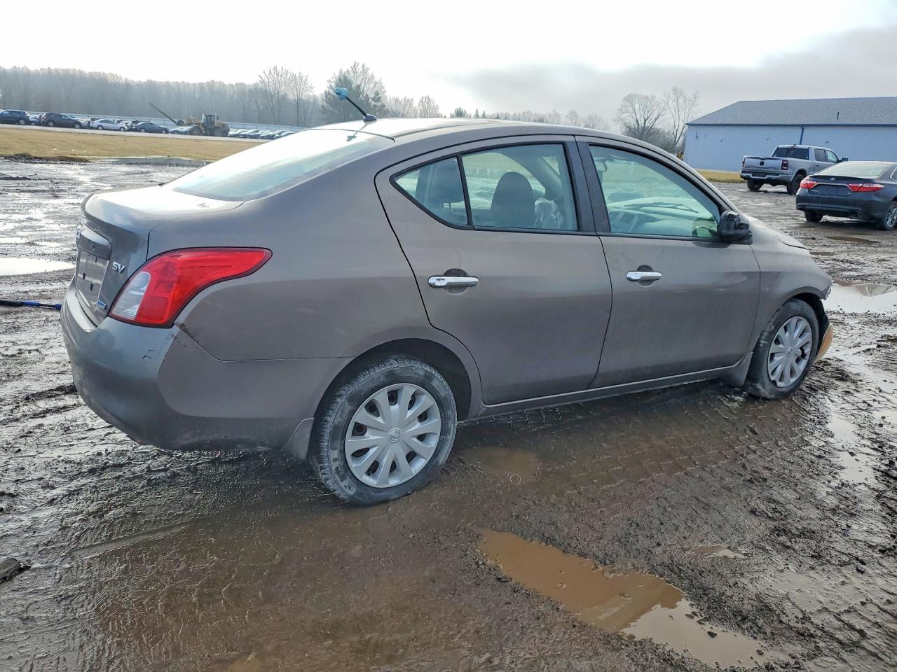 2012 NISSAN VERSA 1.6 S photo 3