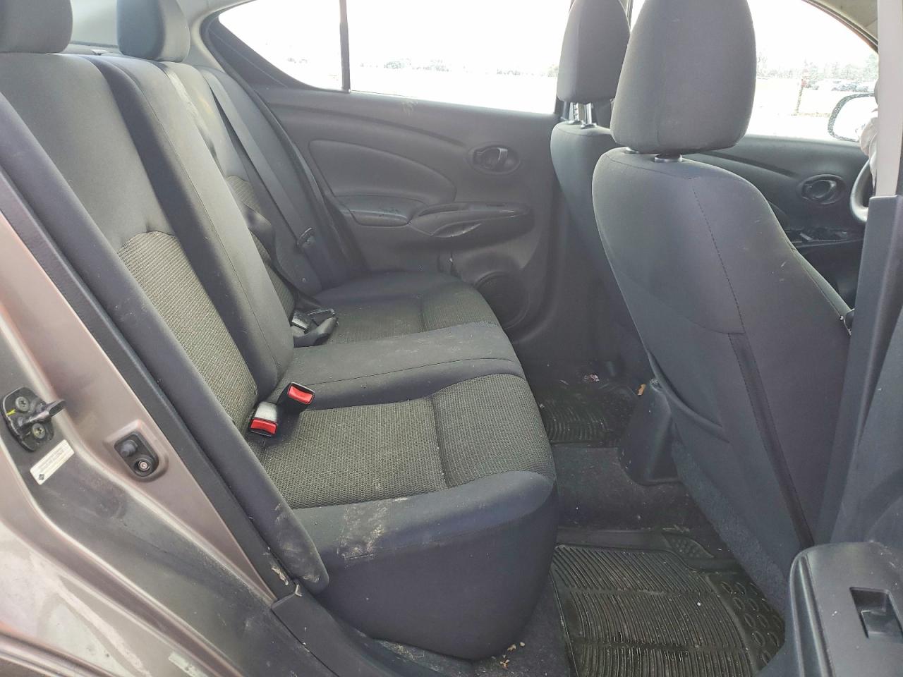 2012 NISSAN VERSA 1.6 S photo 10