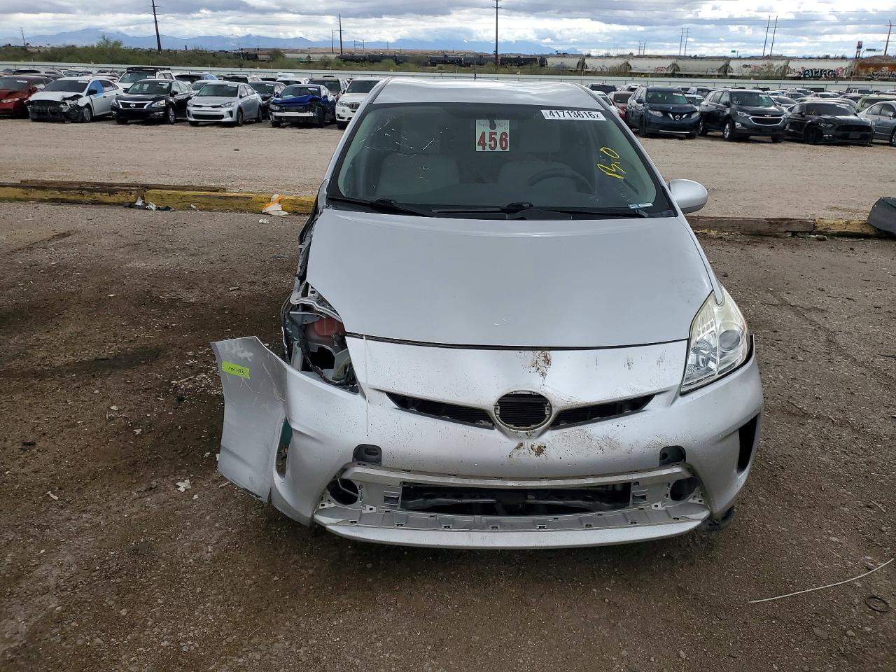 2015 TOYOTA PRIUS TWO photo 5