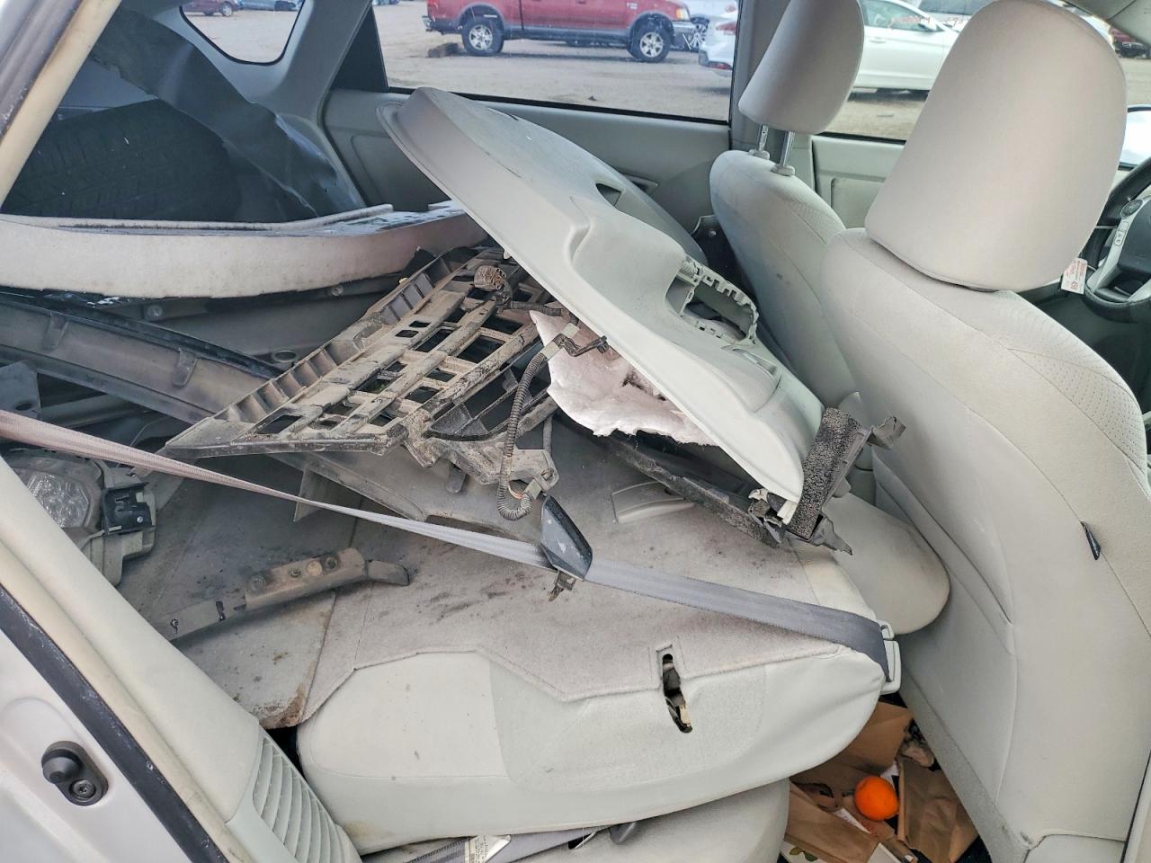 2015 TOYOTA PRIUS TWO photo 10
