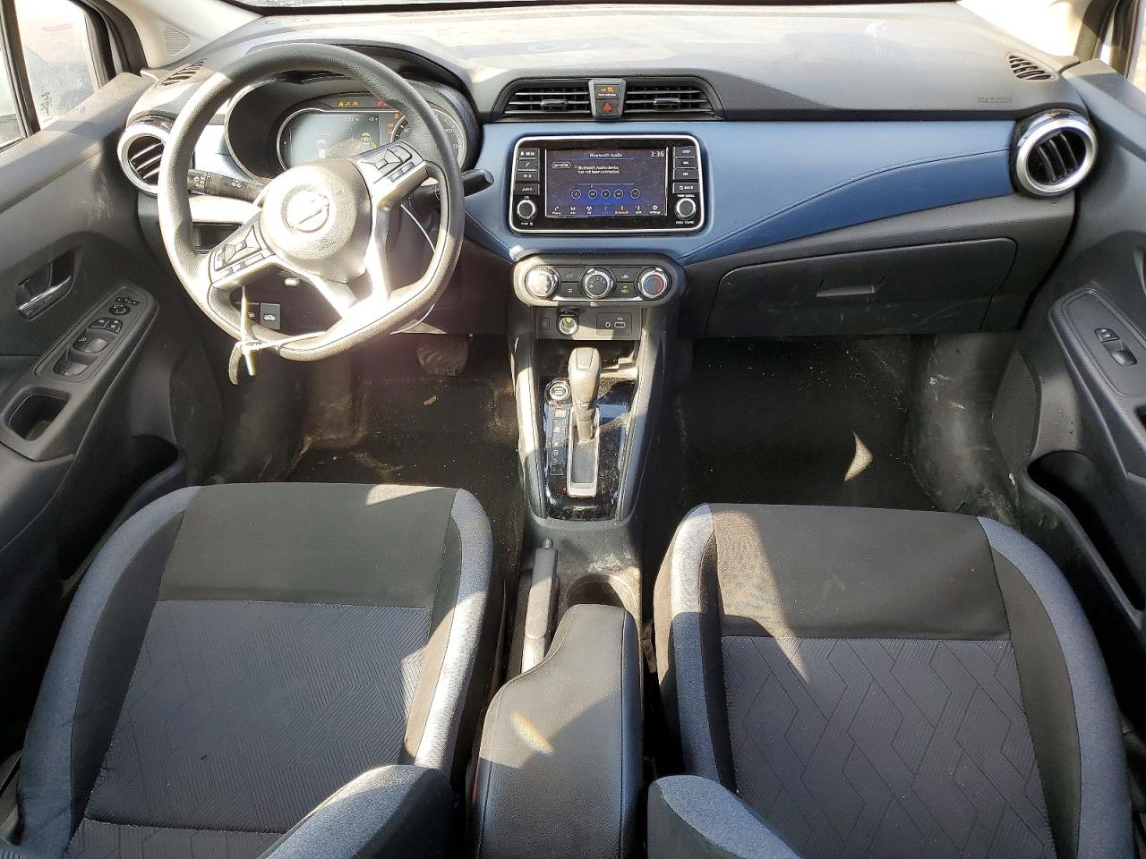 2025 NISSAN VERSA SV photo 8