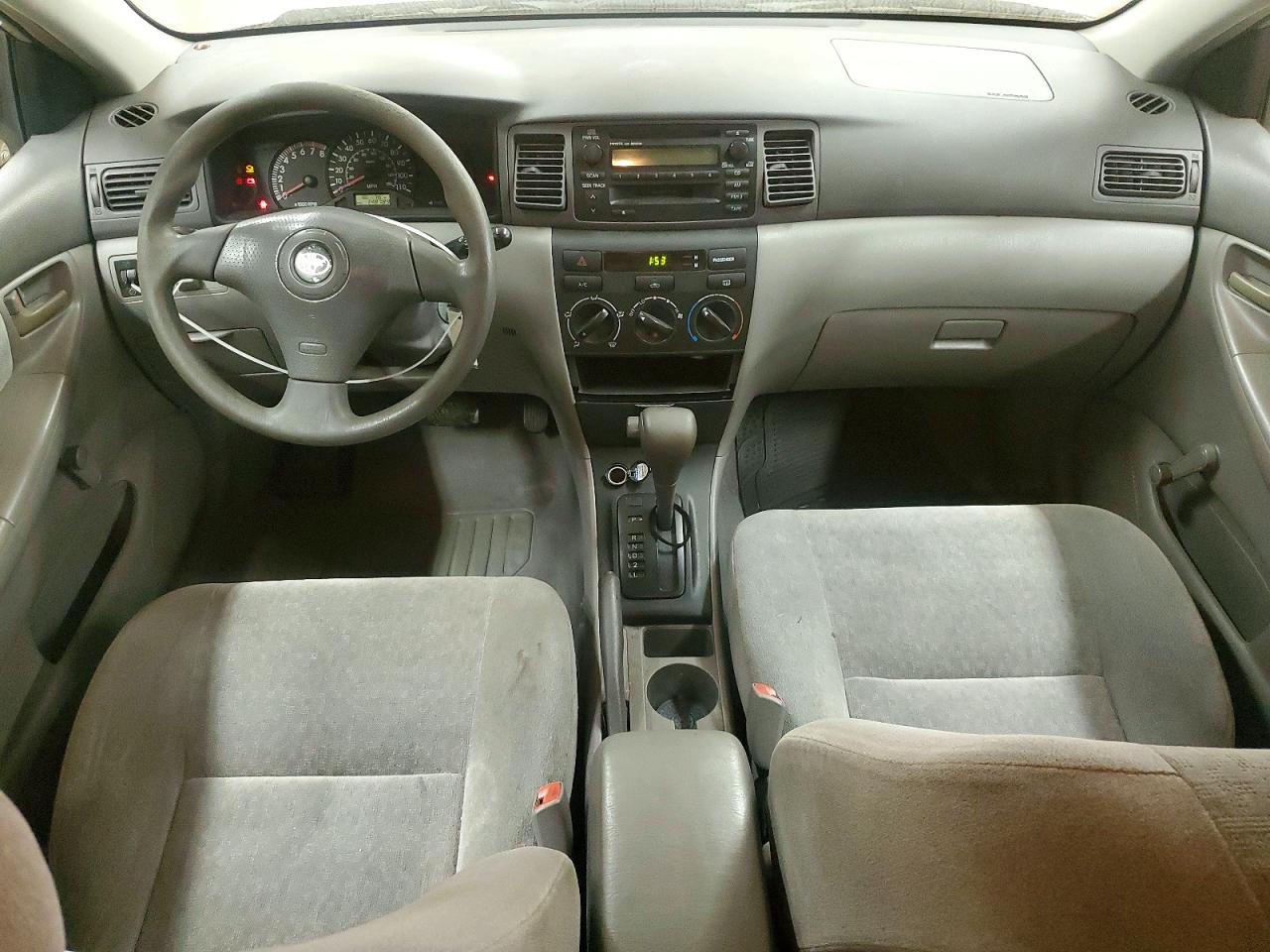 2004 TOYOTA COROLLA photo 8