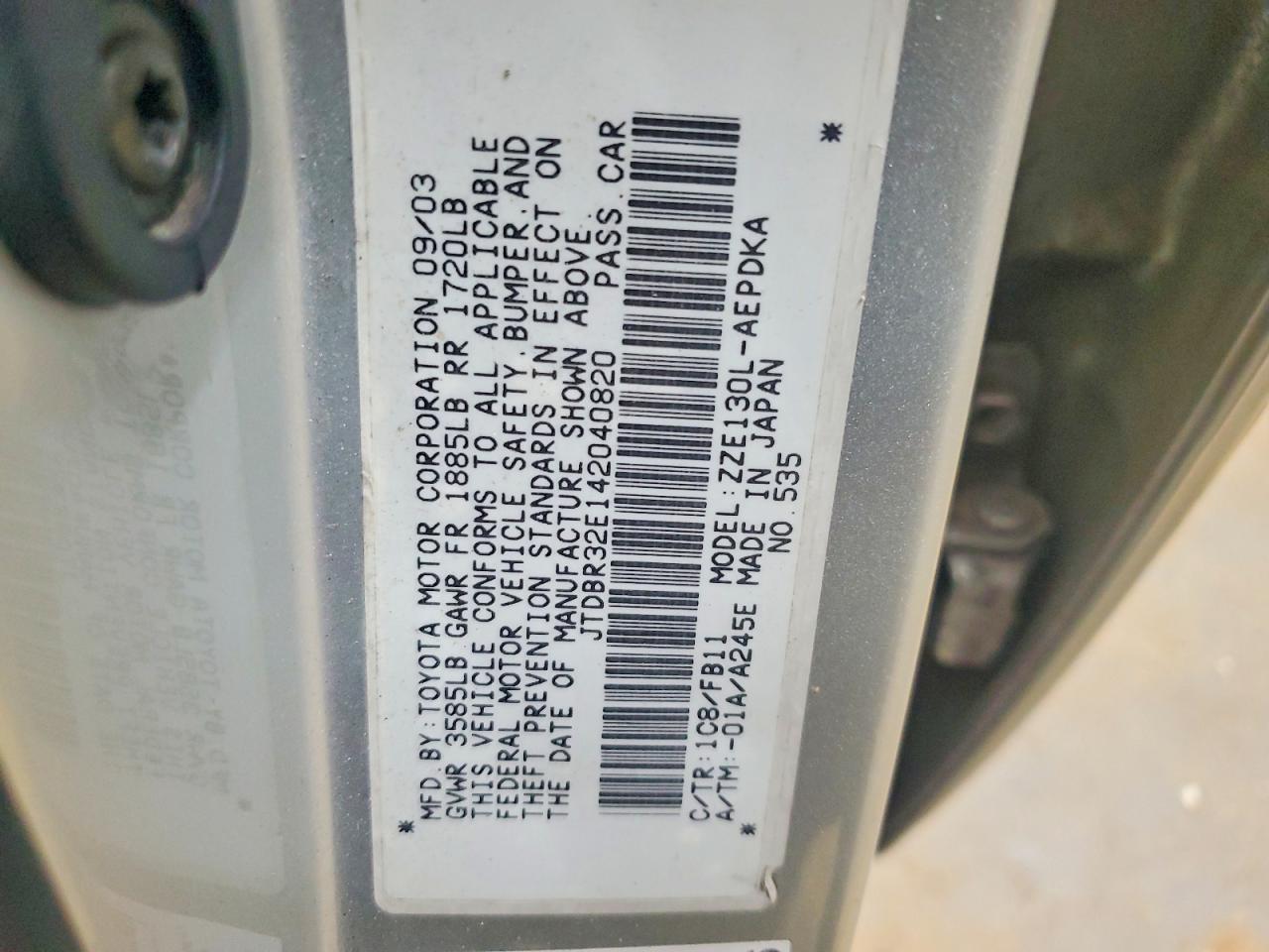 2004 TOYOTA COROLLA photo 12