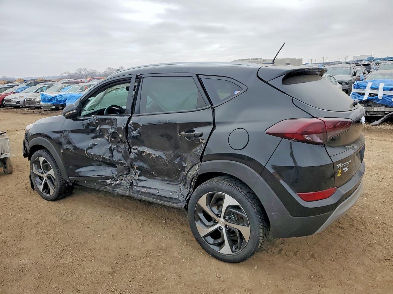2017 HYUNDAI TUCSON SPORT photo 2