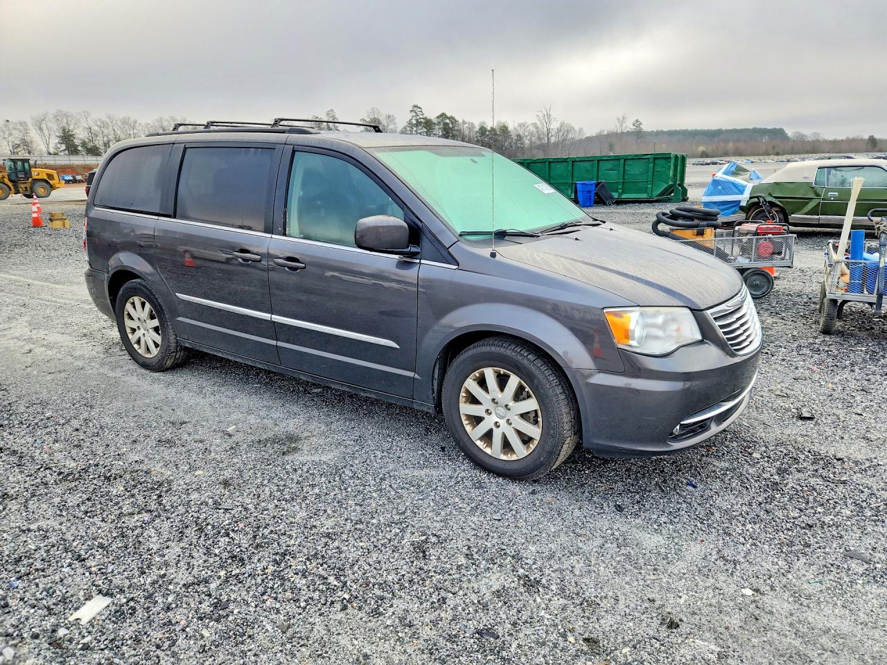 2015 CHRYSLER TOWN & COUNTRY photo 4