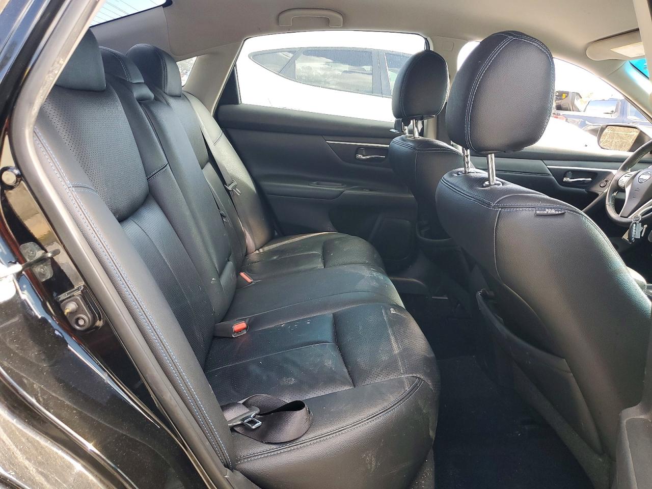 2017 NISSAN ALTIMA 2.5 SR photo 19