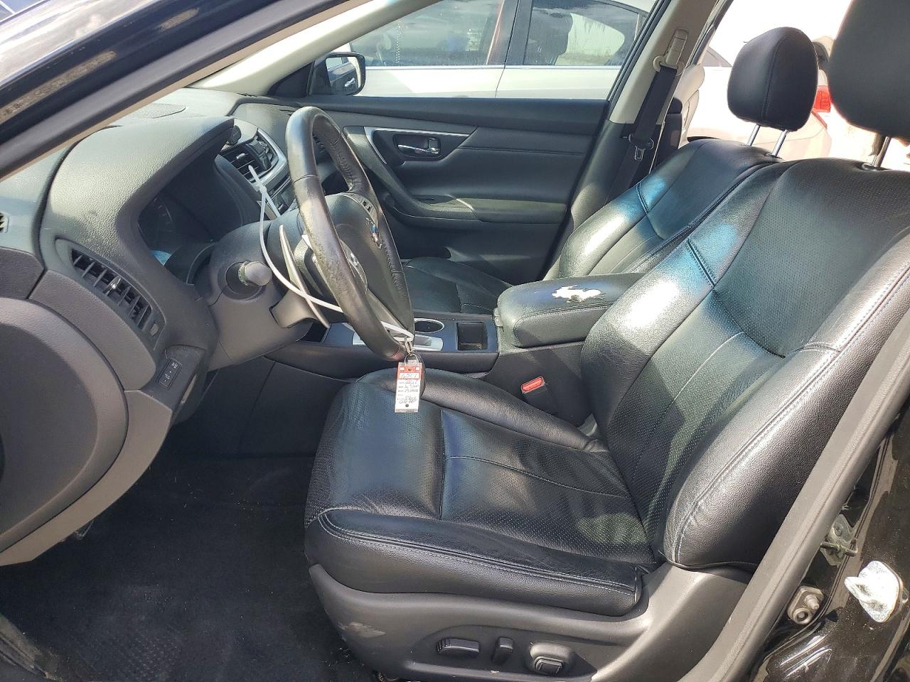 2017 NISSAN ALTIMA 2.5 SR photo 13