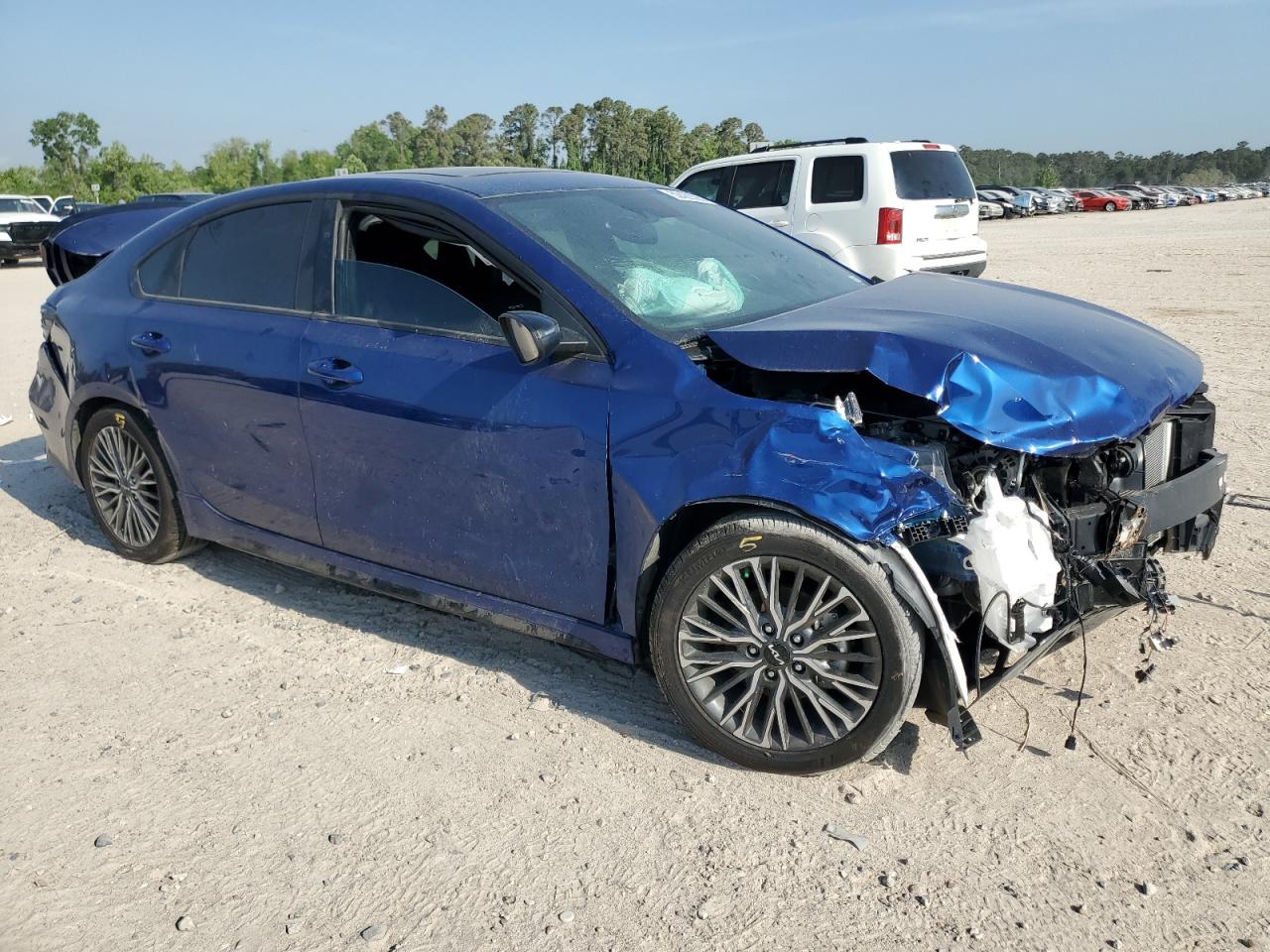 2024 KIA FORTE GT LINE photo 7