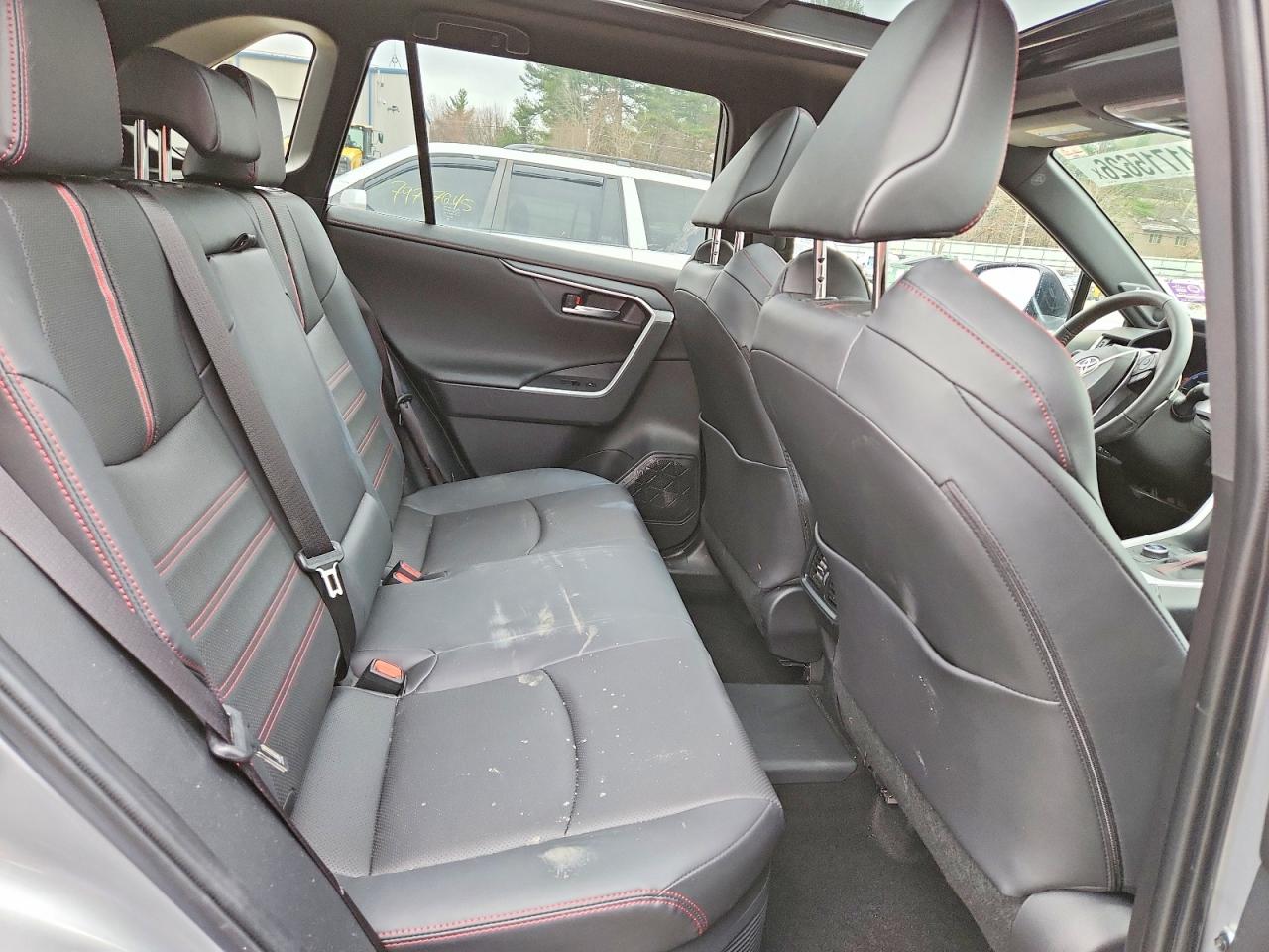 2024 TOYOTA RAV4 PRIME XSE photo 31