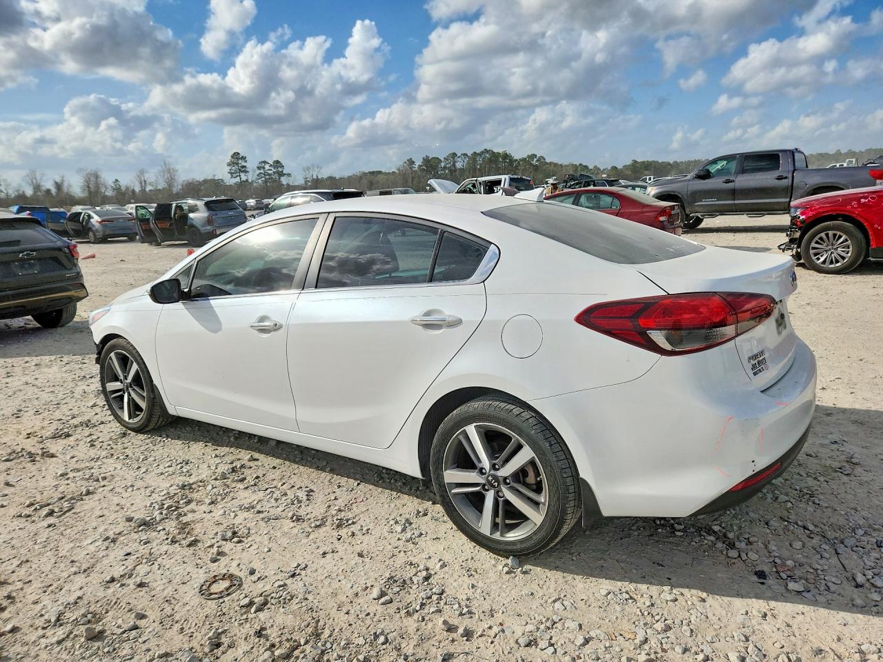 2017 KIA FORTE EX photo 4