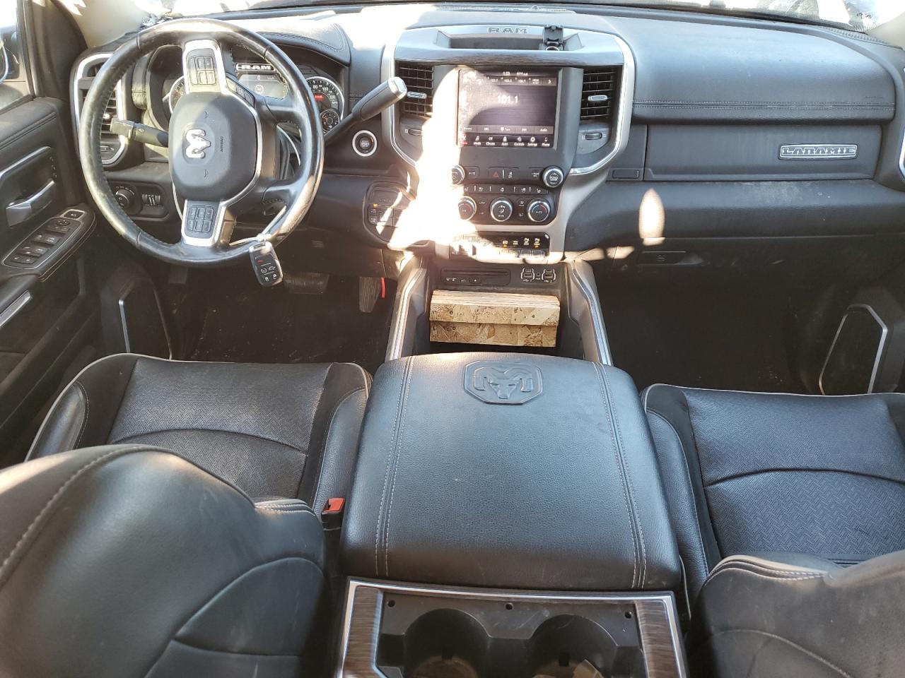 2019 RAM 3500 LARAMIE photo 22