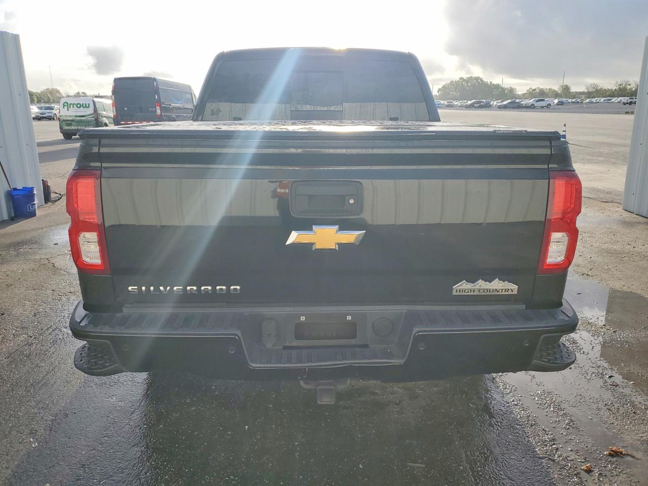 2017 CHEVROLET SILVERADO C1500 HIGH COUNTRY photo 6