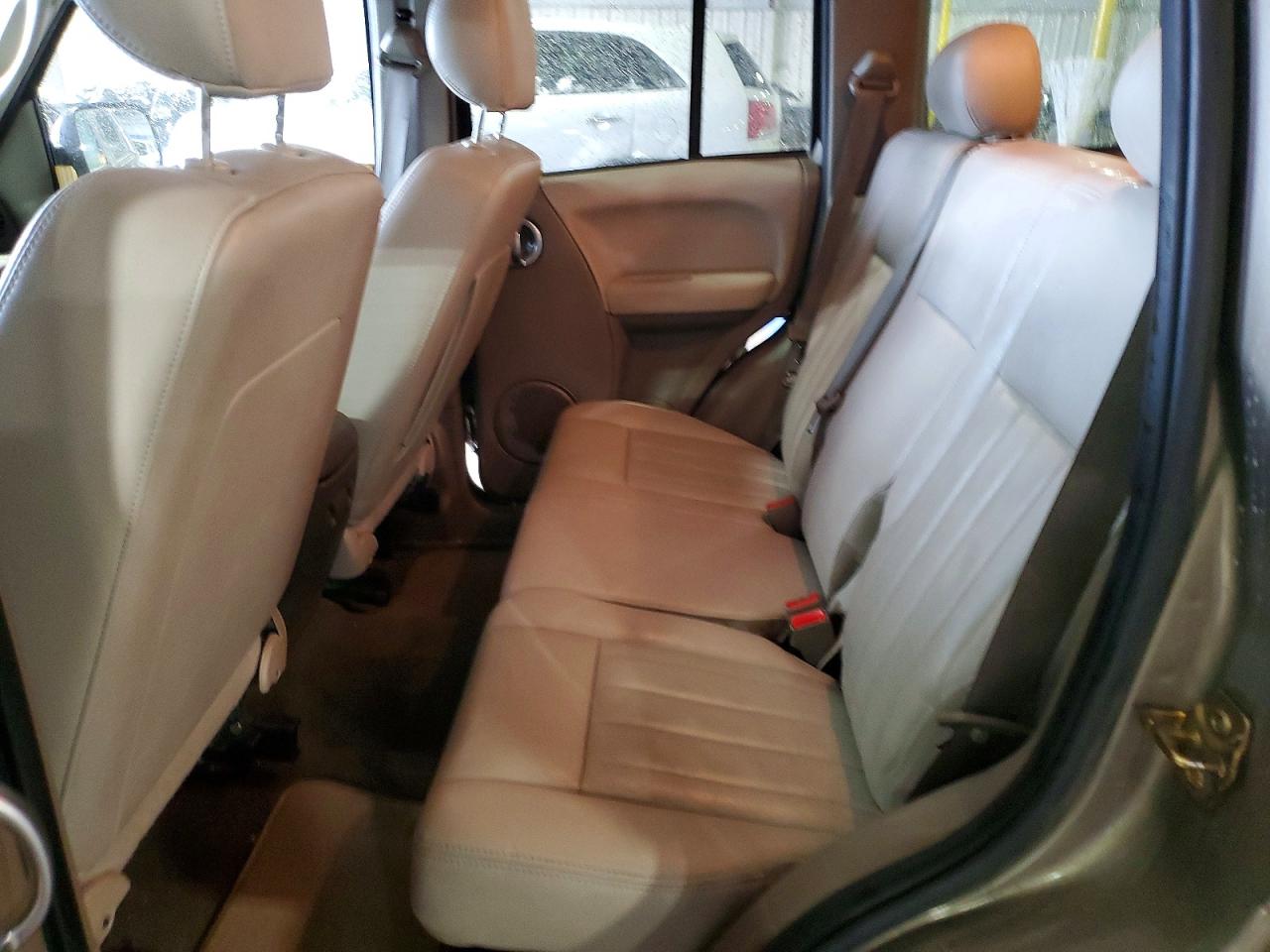 2005 JEEP LIBERTY LIMITED photo 11