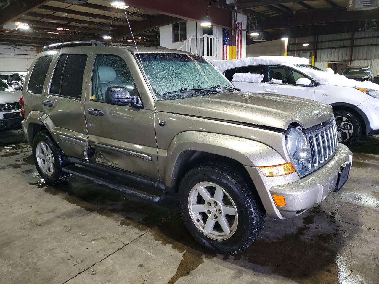 2005 JEEP LIBERTY LIMITED photo 4