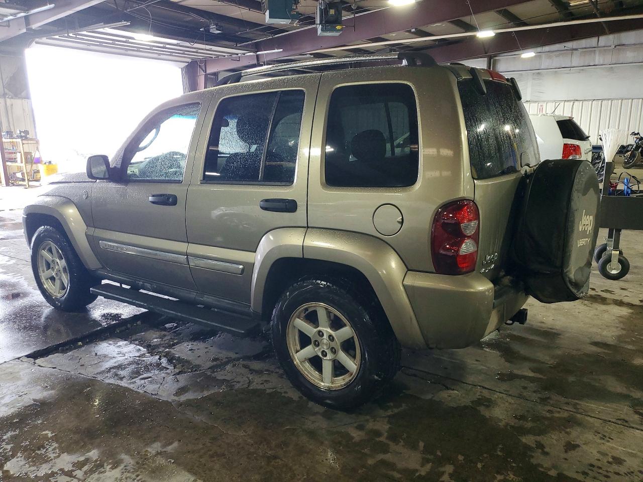2005 JEEP LIBERTY LIMITED photo 2