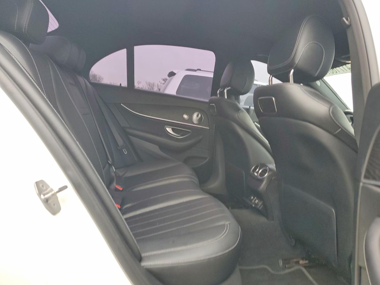 2018 MERCEDES-BENZ E 300 photo 19