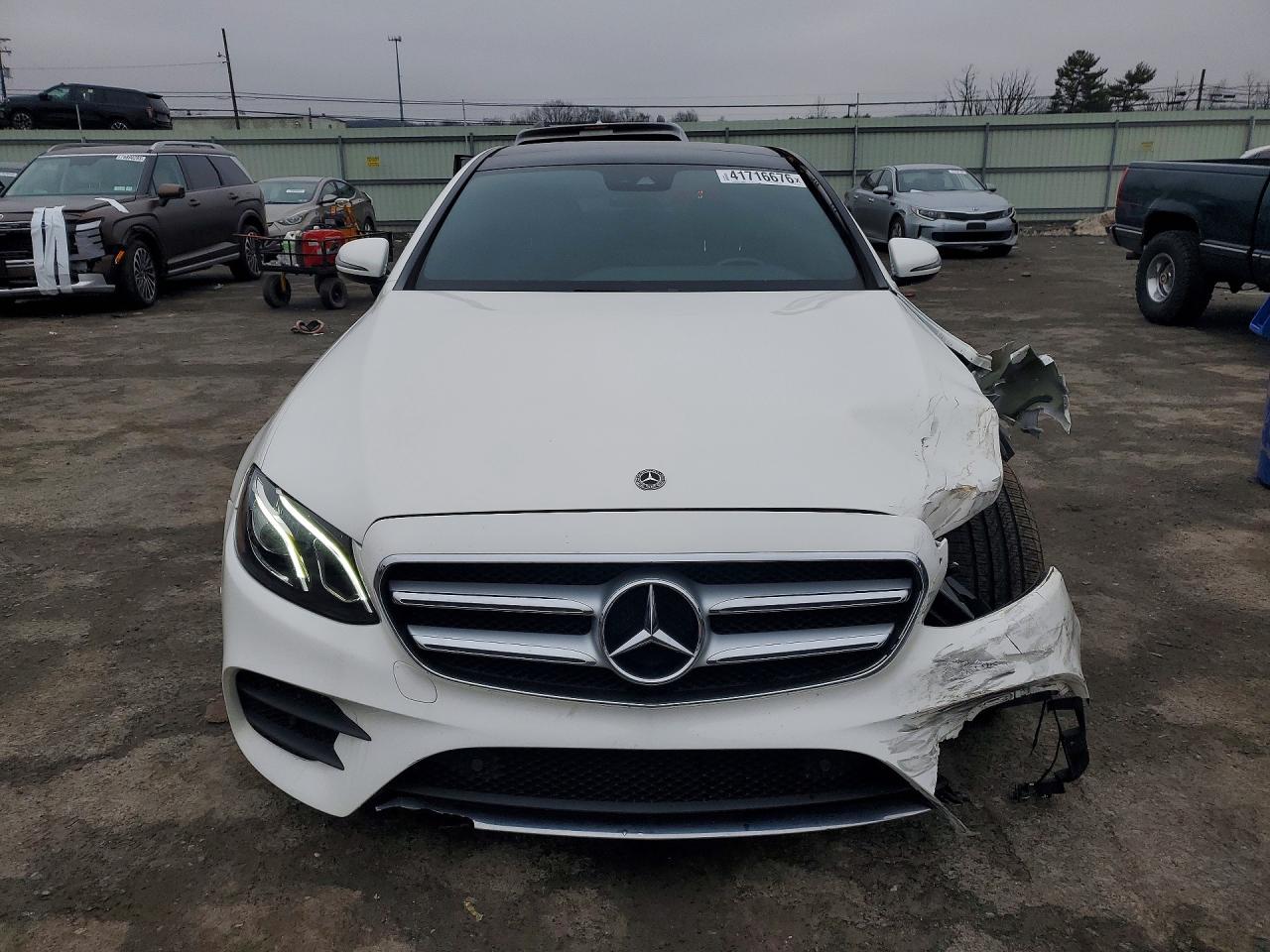 2018 MERCEDES-BENZ E 300 photo 9