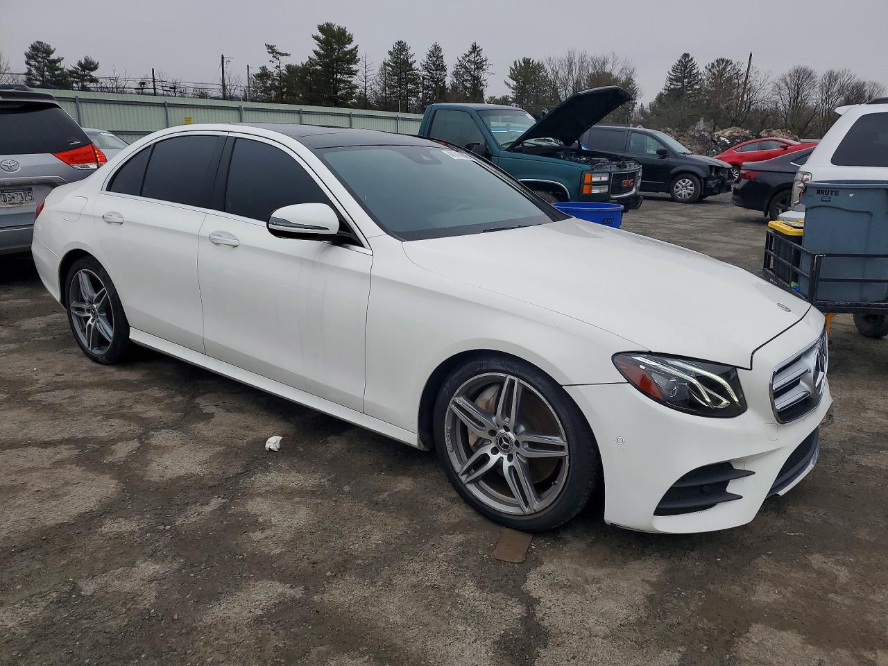 2018 MERCEDES-BENZ E 300 photo 7
