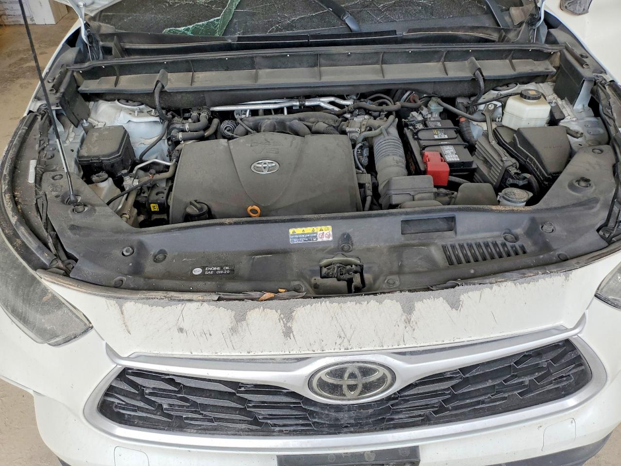 2021 TOYOTA HIGHLANDER XLE photo 34