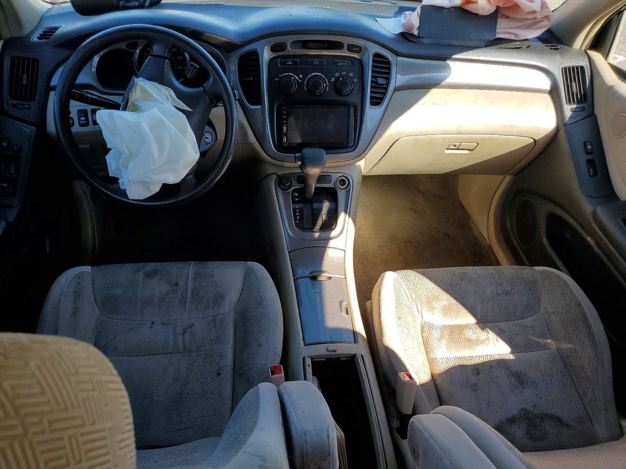 2003 TOYOTA HIGHLANDER BASE photo 15