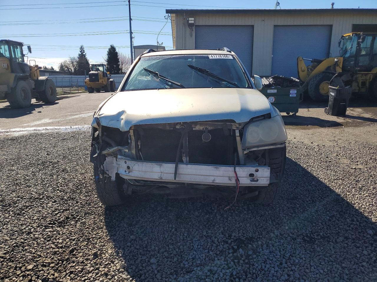 2003 TOYOTA HIGHLANDER BASE photo 9